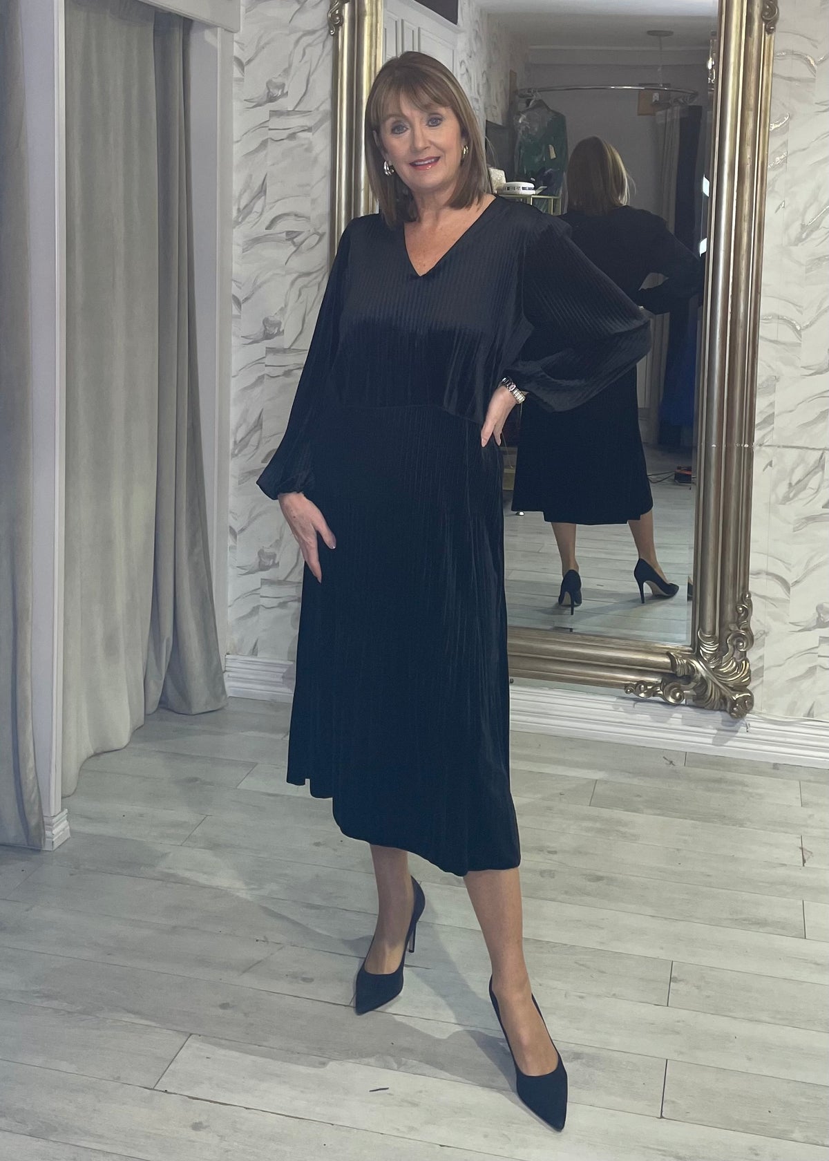 "Sadie" Dress In Velvet Black