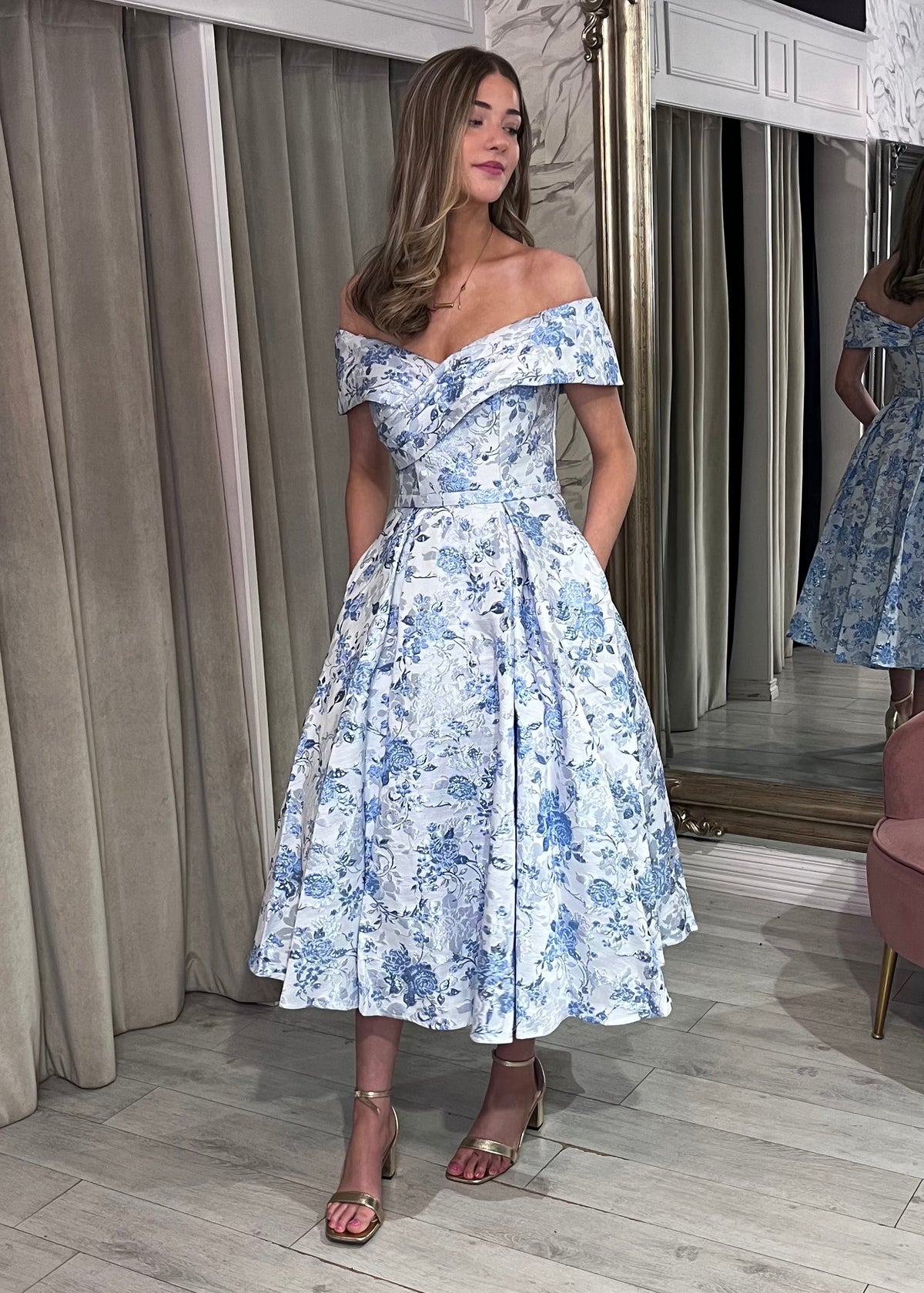 “Robyn” Dress In Blue