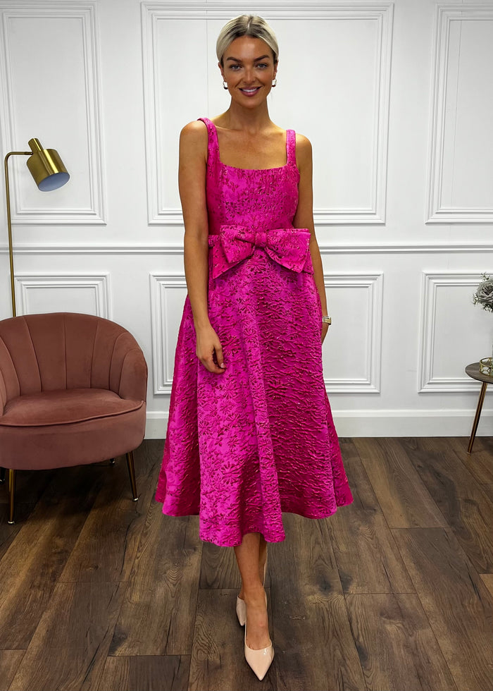 “Aria” Dress In Pink Jaquard Print