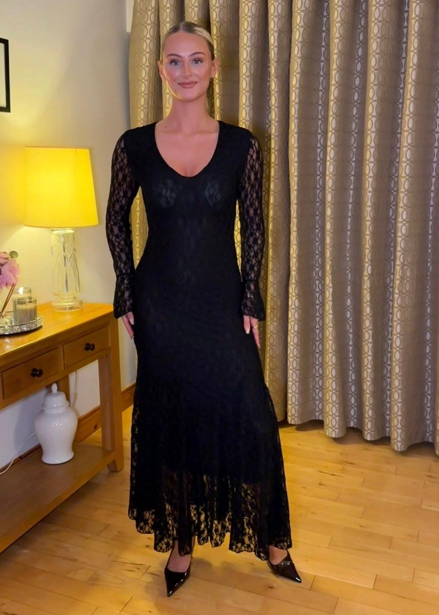 “Avery" Dress In Black