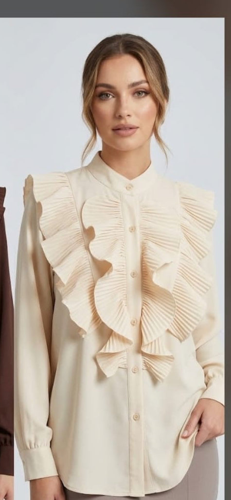 “Paris” in Cream