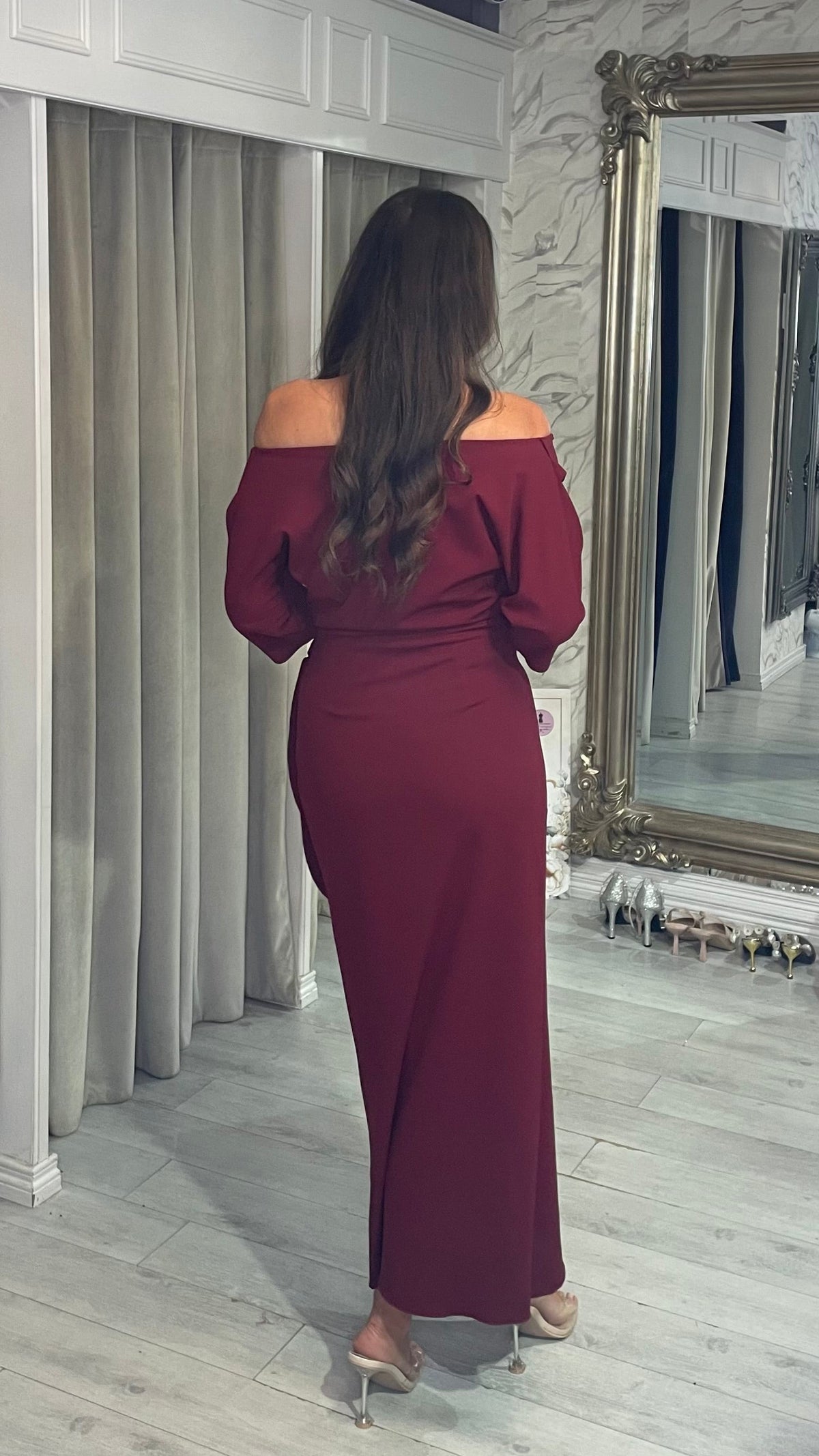 “Elsa” In burgundy