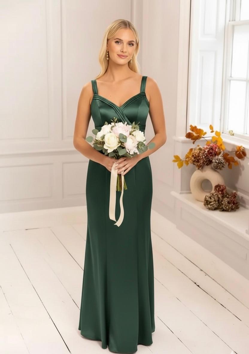 “Ellen” Bridesmaid Dress In Hunter Green