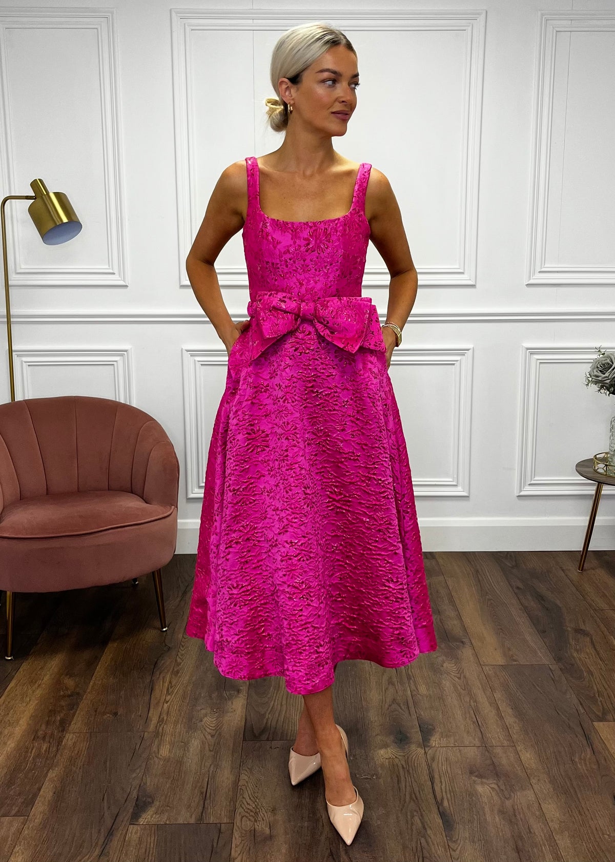 “Aria” Dress In Pink Jaquard Print