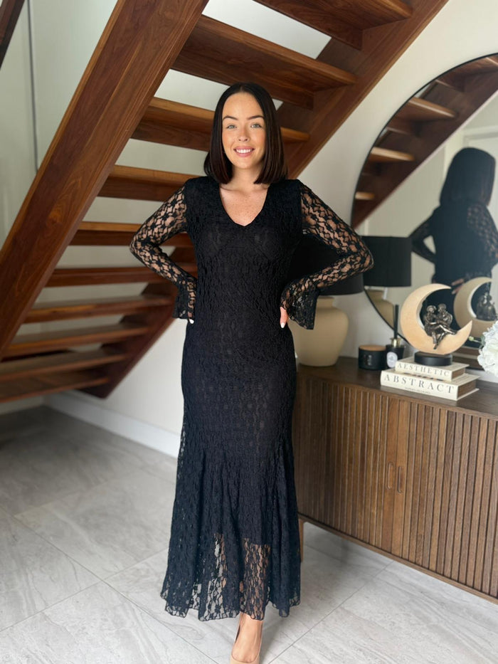 "Avery" Dress In Black