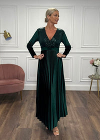 "Bonnie" Dress In Green Velvet