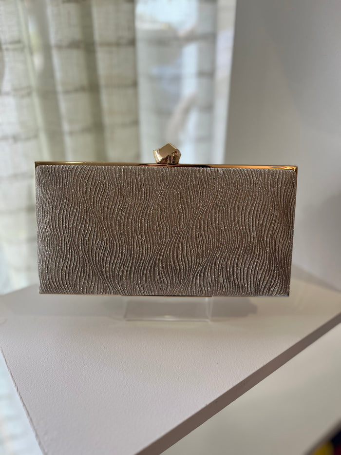 "Remi" Handbag In Gold