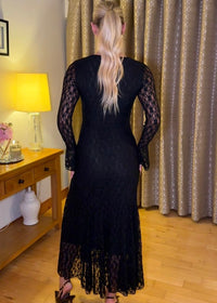 “Avery" Dress In Black