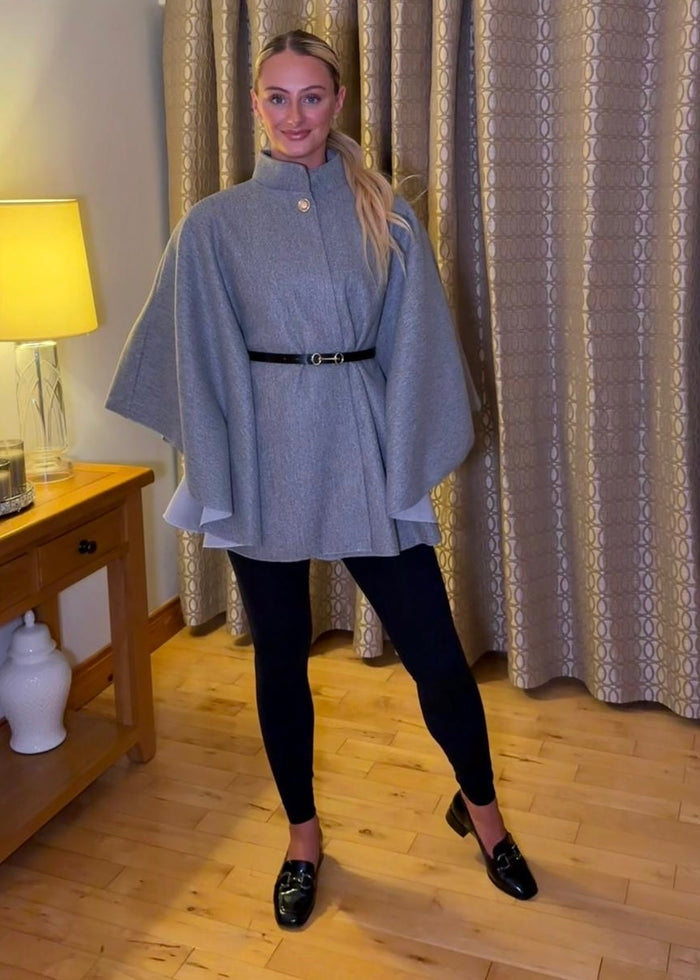 “Nelly” Cape In Grey
