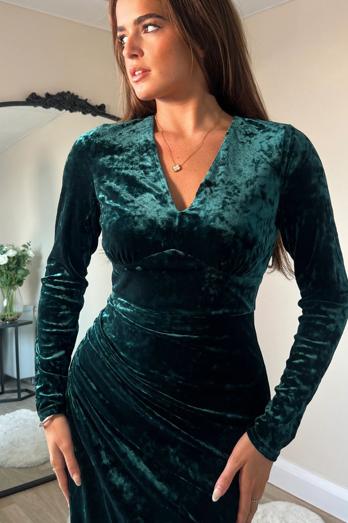 “Hailey” Dress In Green Velvet