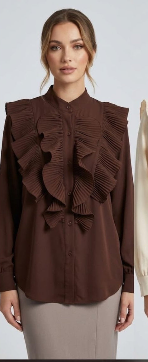 “Paris” in Brown