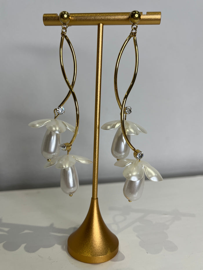 “Addison” Earrings In Gold