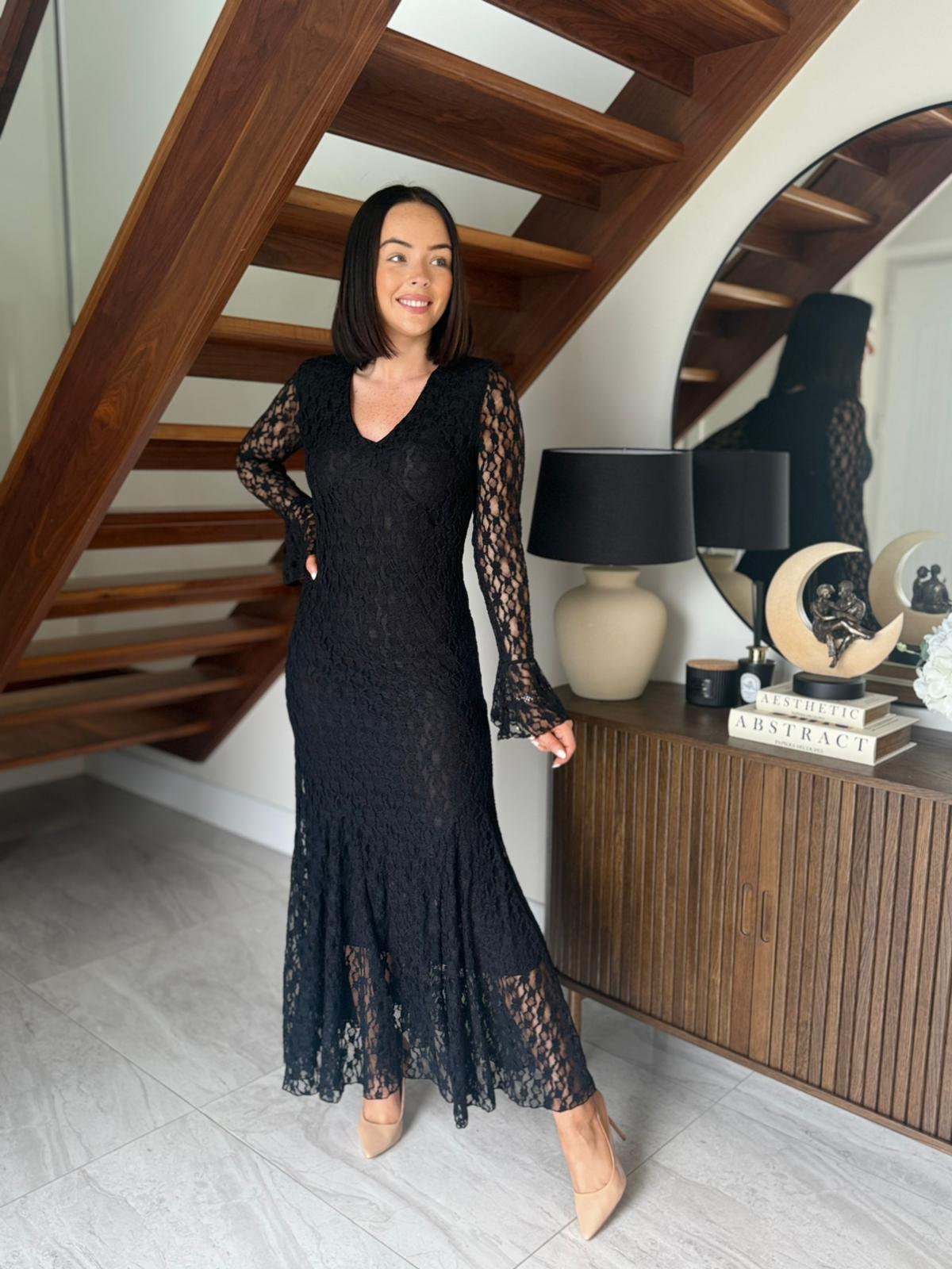 "Avery" Dress In Black