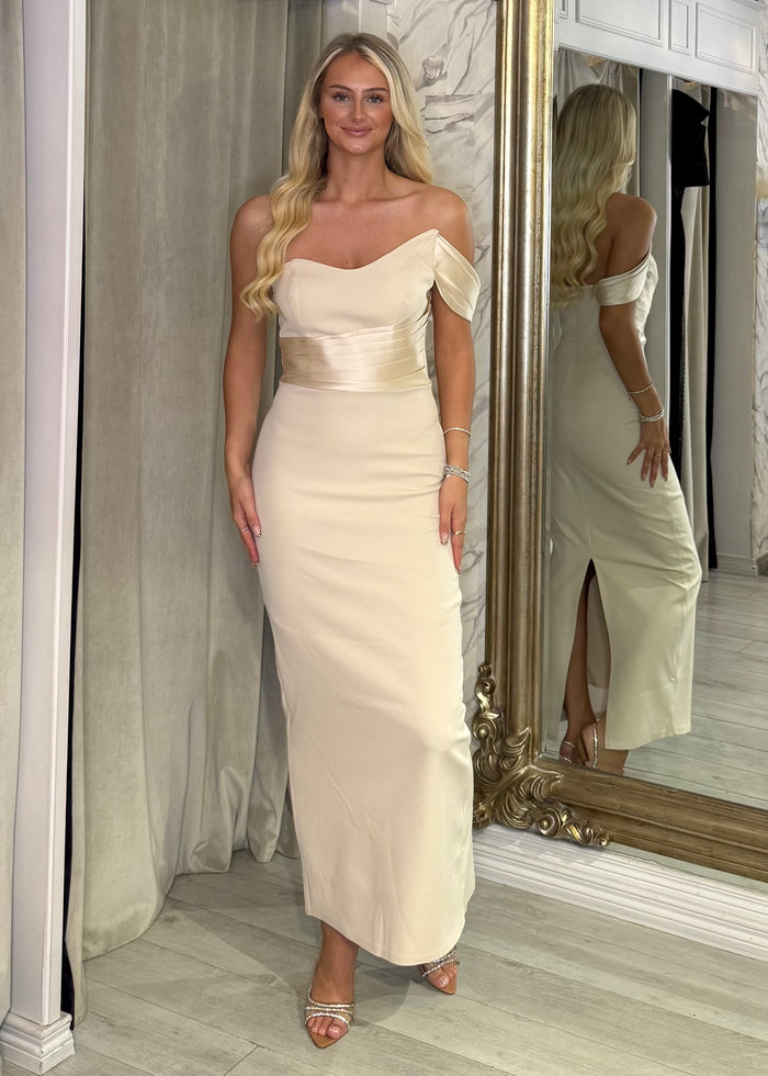 “Lennox” Dress In Champagne