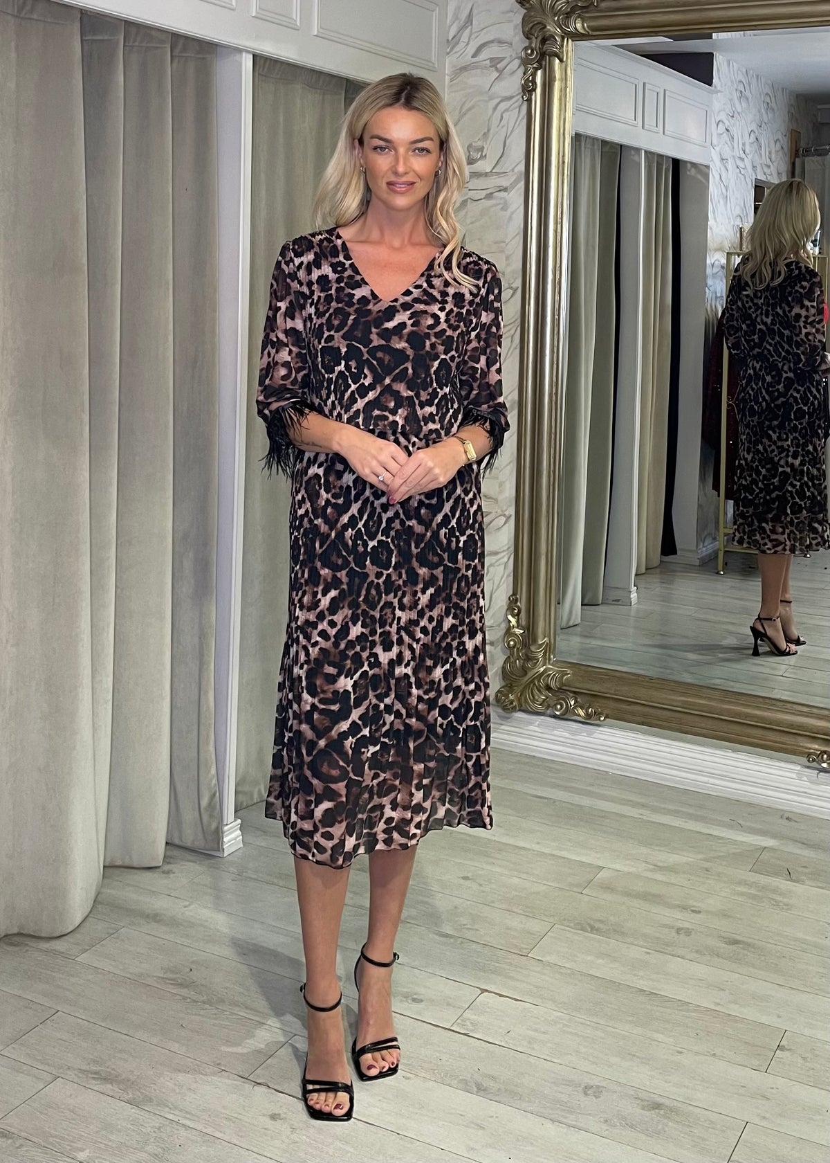 “Tamara” Dress In Leopard Print