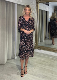 “Tamara” Dress In Leopard Print