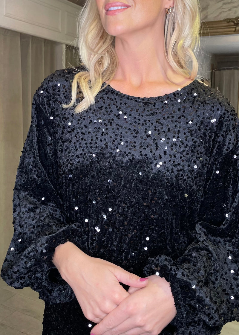 “Izzy” Dress In Black