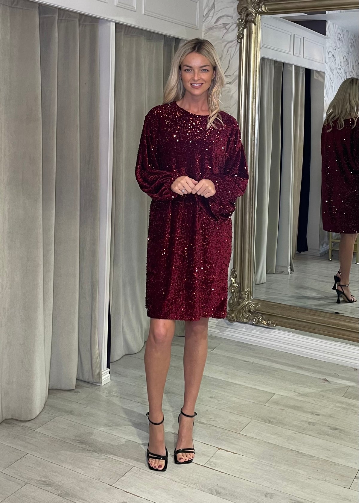 “Izzy” Dress In Burgundy