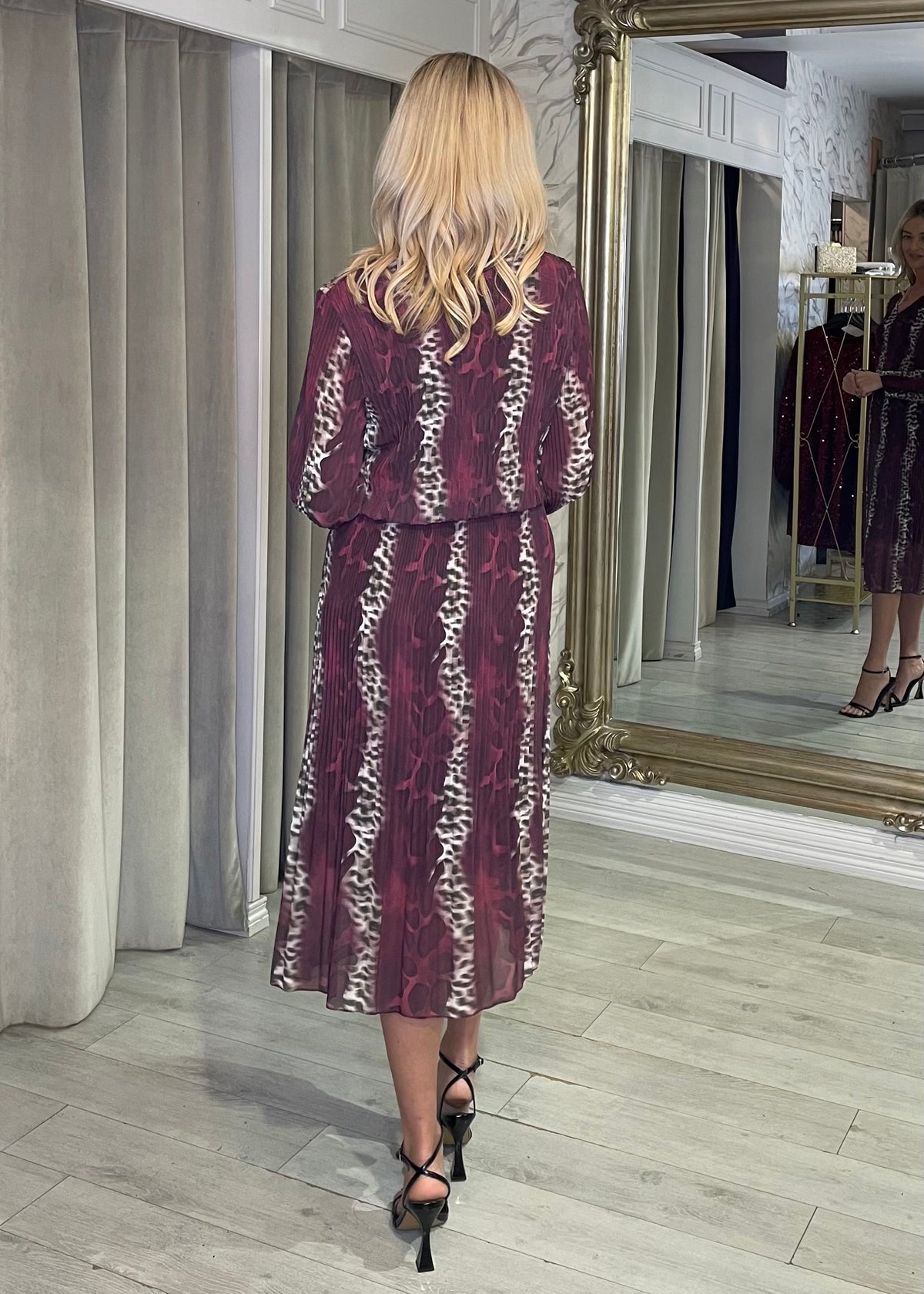 “Maggie” Dress In Mulberry Print