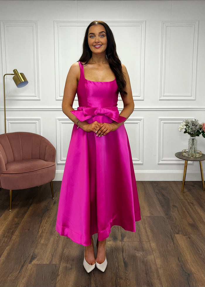 “Aria” Dress In Fuschia Pink