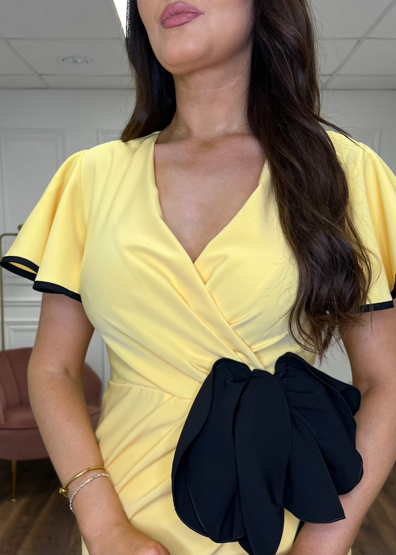 “Larissa” Dress In Yellow