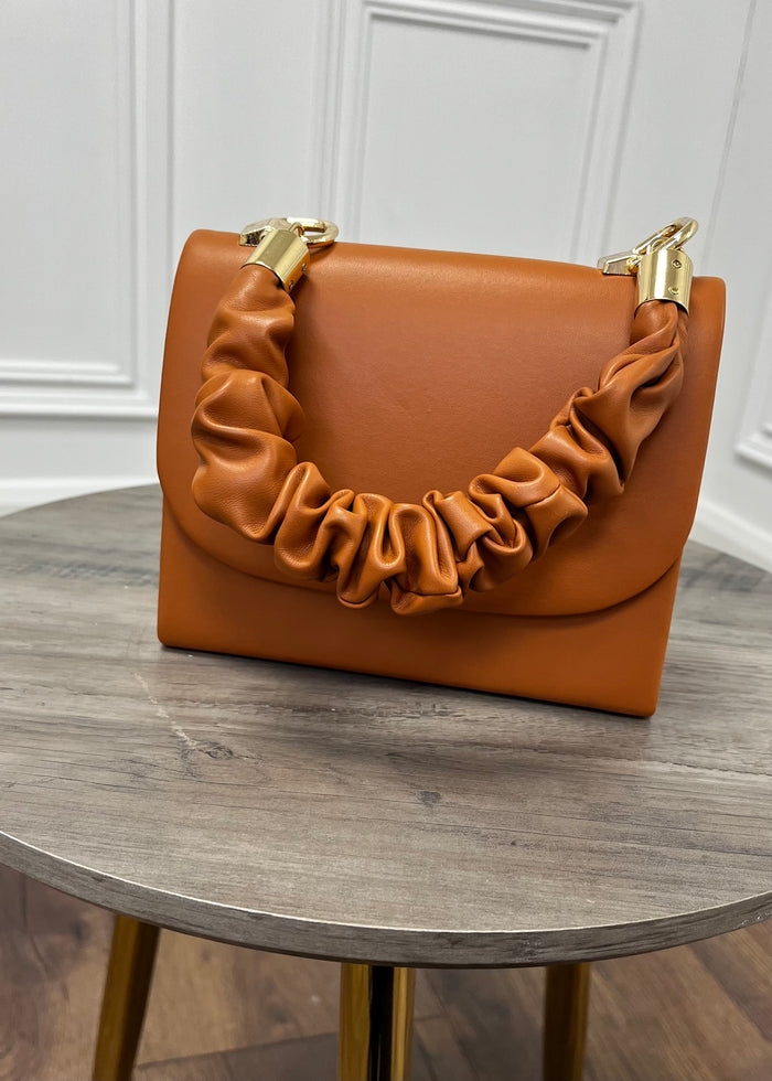 “Tara” Handbag In Tan