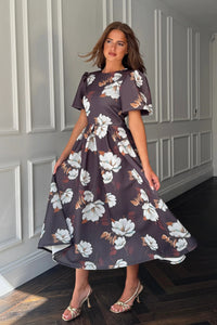 “Elowin” Dress In Brown Floral