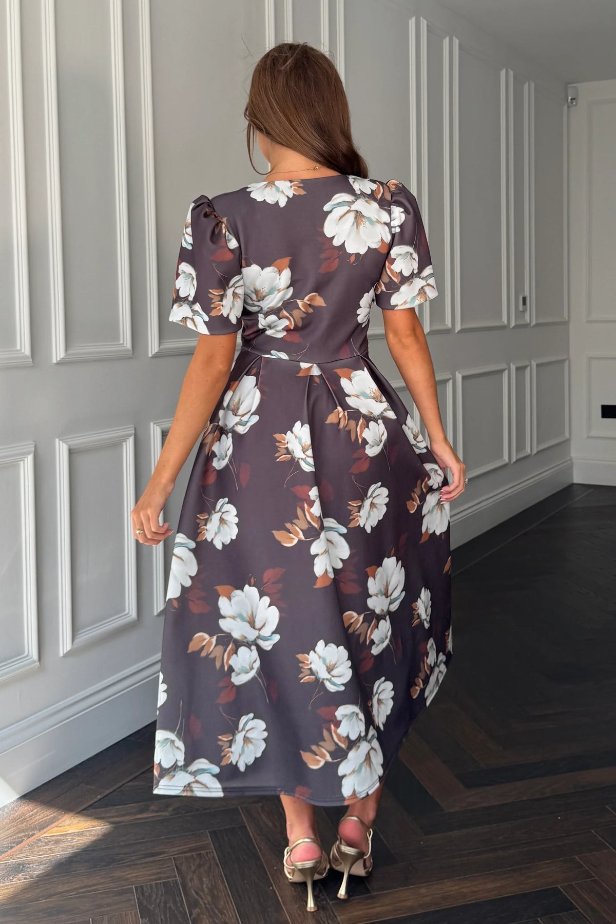 “Elowin” Dress In Brown Floral